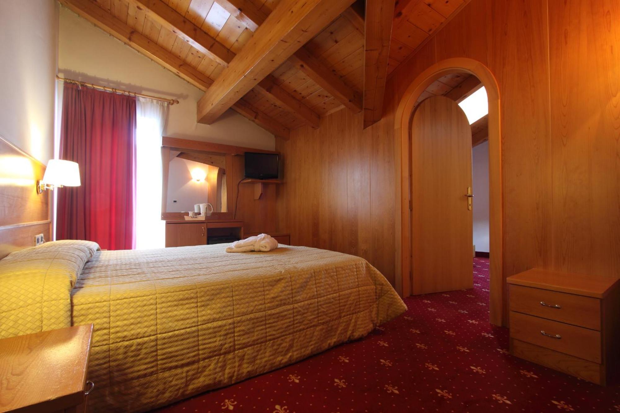 Hotel Fanes Suite & Spa موينا المظهر الخارجي الصورة